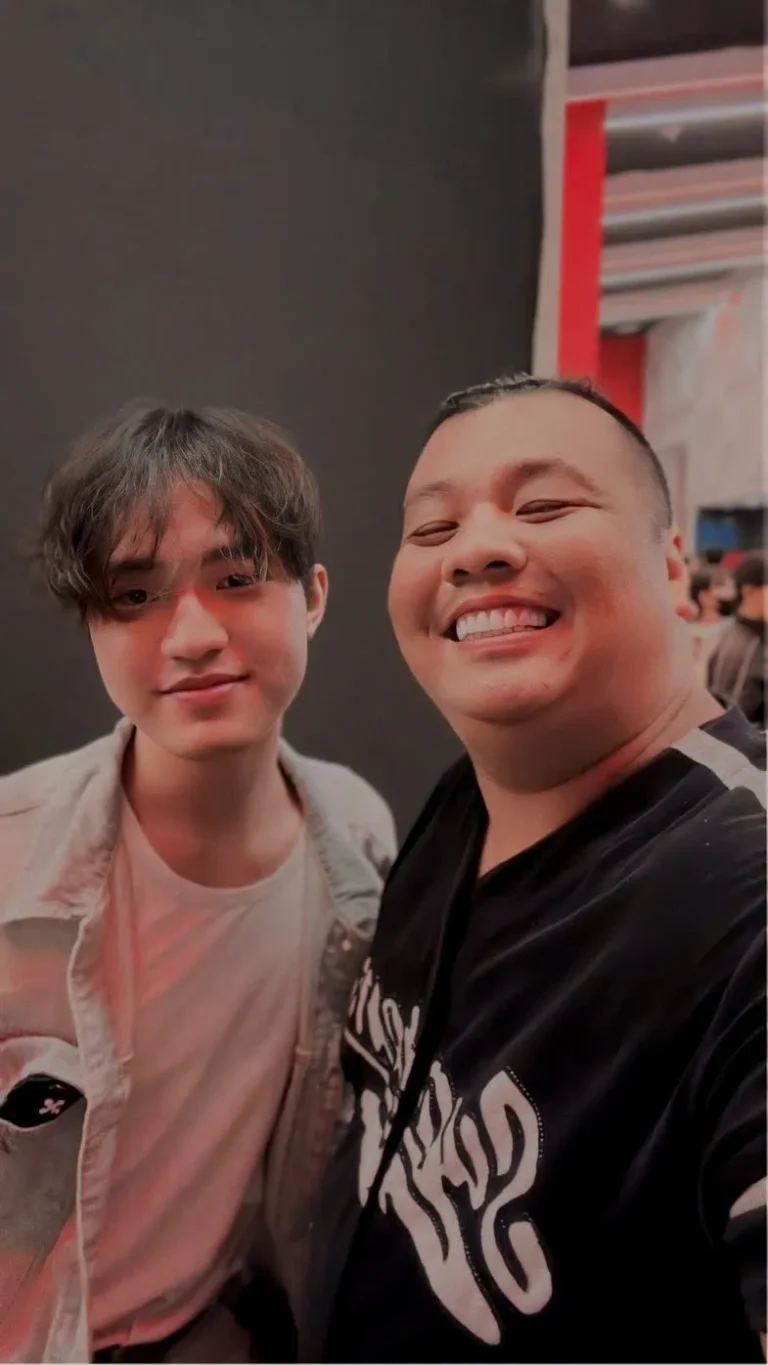 z6472291709894_2ffb45dcd7f8ce932ce2f900128a3c47