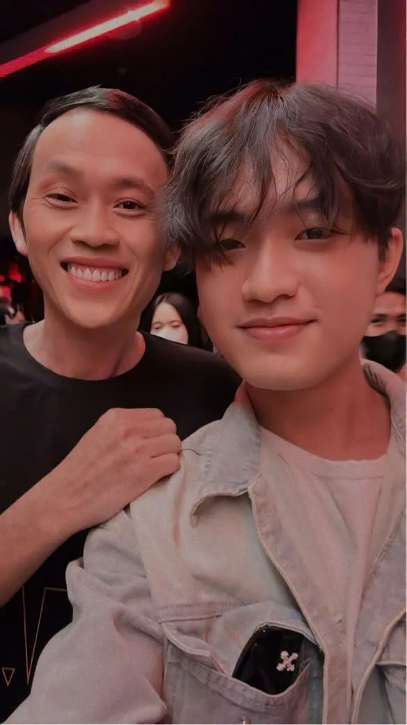 z6472291719702_2322db44b77ad3b04be5378001f2c59e